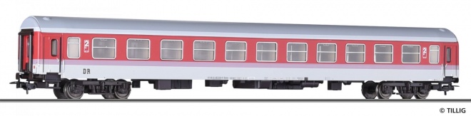 Passenger car 2nd class Bomz type Halberstadt in IC livery<br /><a href='images/pictures/Sachsenmodelle/74944-HM.jpg' target='_blank'>Full size image</a>